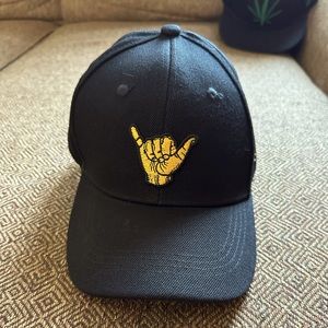 Hang Loose hat Shaka cap New Black cap with Gold hand - see pictures
